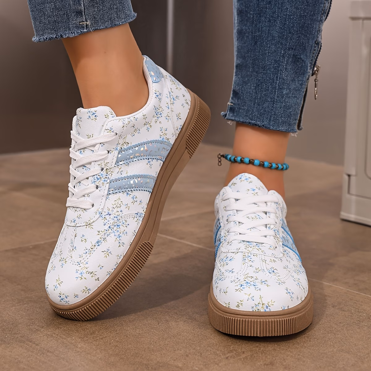 Sneaker