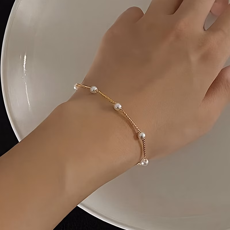  Pearl bracelet